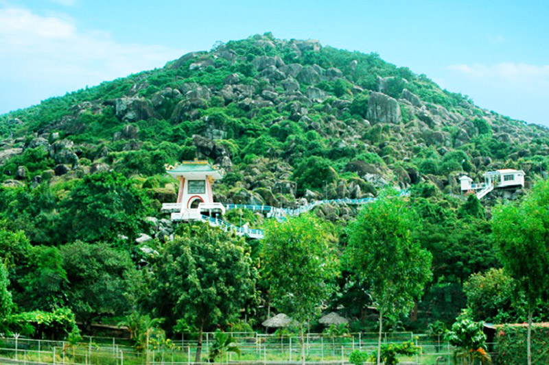 Helen hotel doi tuc dup